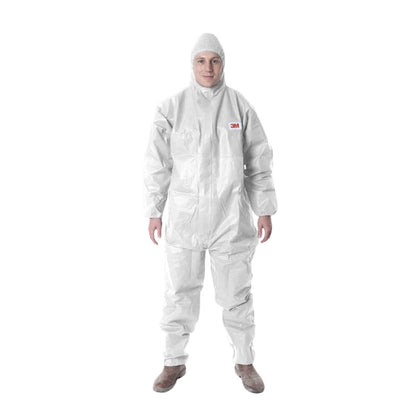 3M Disposable Protective Coverall 4515 from 3M (White).